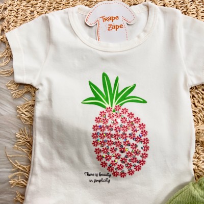 Conj. Blusa Abacaxi Floral e Short em Linho - Off White e Verde